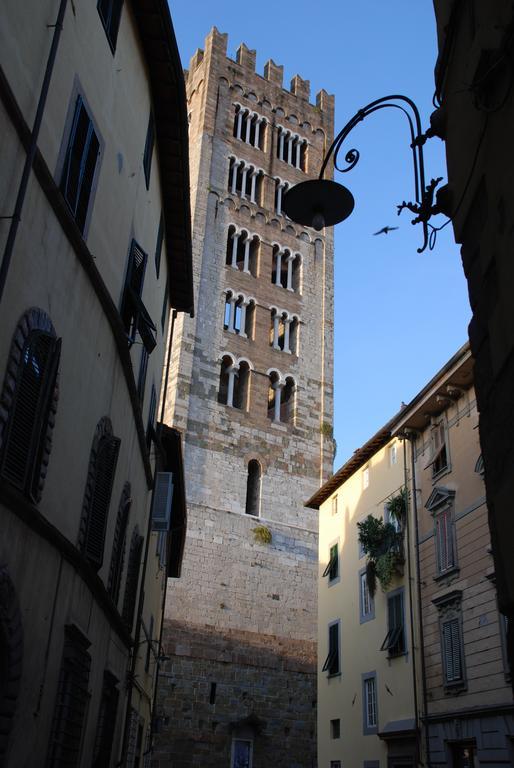 S. Agostino Fronte Mura Lucca Exterior photo