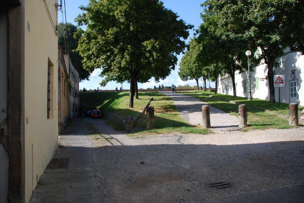 S. Agostino Fronte Mura Lucca Exterior photo